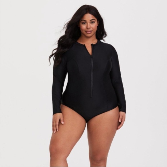 Torrid Black Wireless Long Sleeve Rashguard One Piece Swimsuit Full Zip 1X NWT - Picture 1 of 10